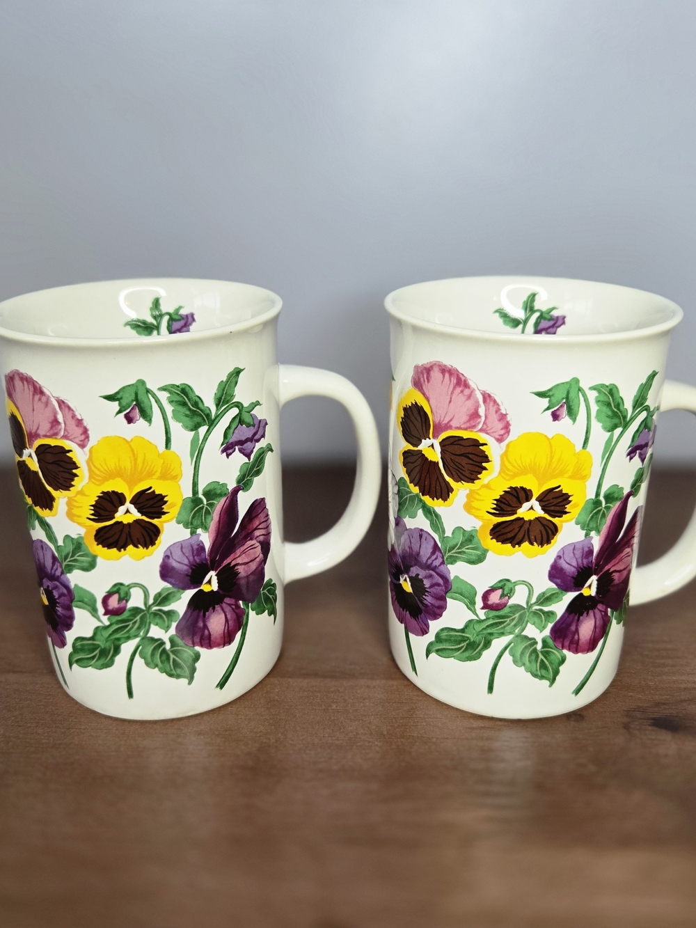 Pair Of Potpourri Press Pansies Mugs 1992 Korea Ceramic White Floral